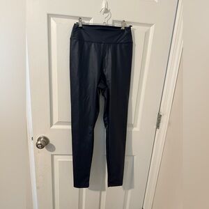 Offline by Aerie women’s navy blue faux leather Leggings